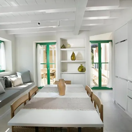 Poseidon شقة ماغيستي