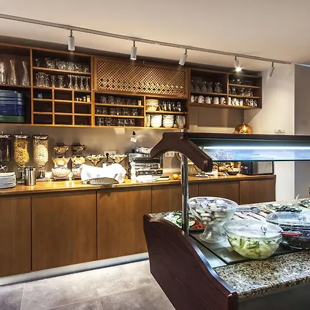 Poseidon 迈伊斯蒂